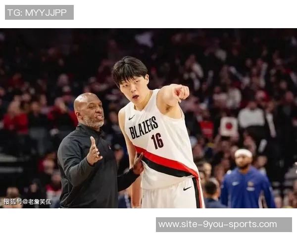 比卢普斯谈季前赛首发轮换希望球迷理性解读球队策略