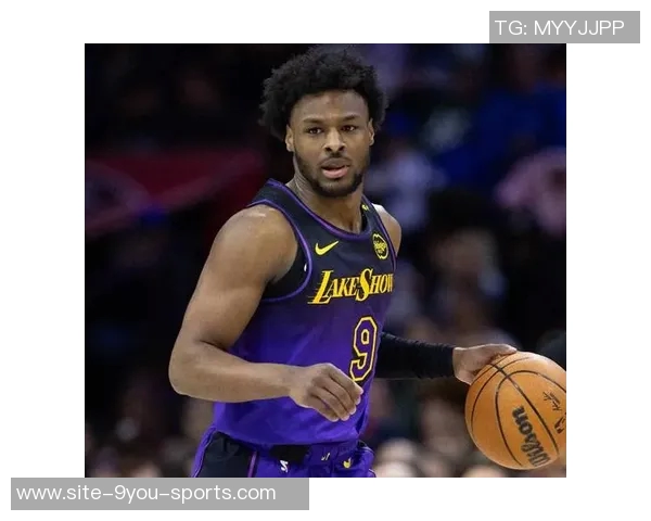 雷迪克称赞布朗尼成长显著G联盟经历助力他的全面提升 雷迪克称赞布朗尼成长显著G联盟经历助力他的全面提升